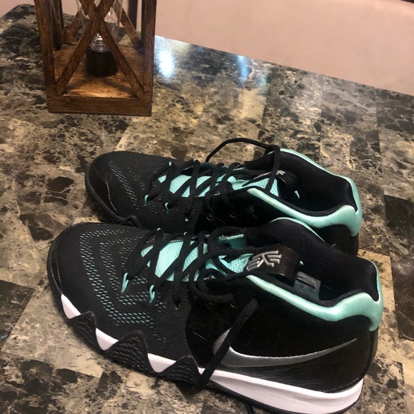 Nike Kyrie Sneakers - Picture 2 of 4